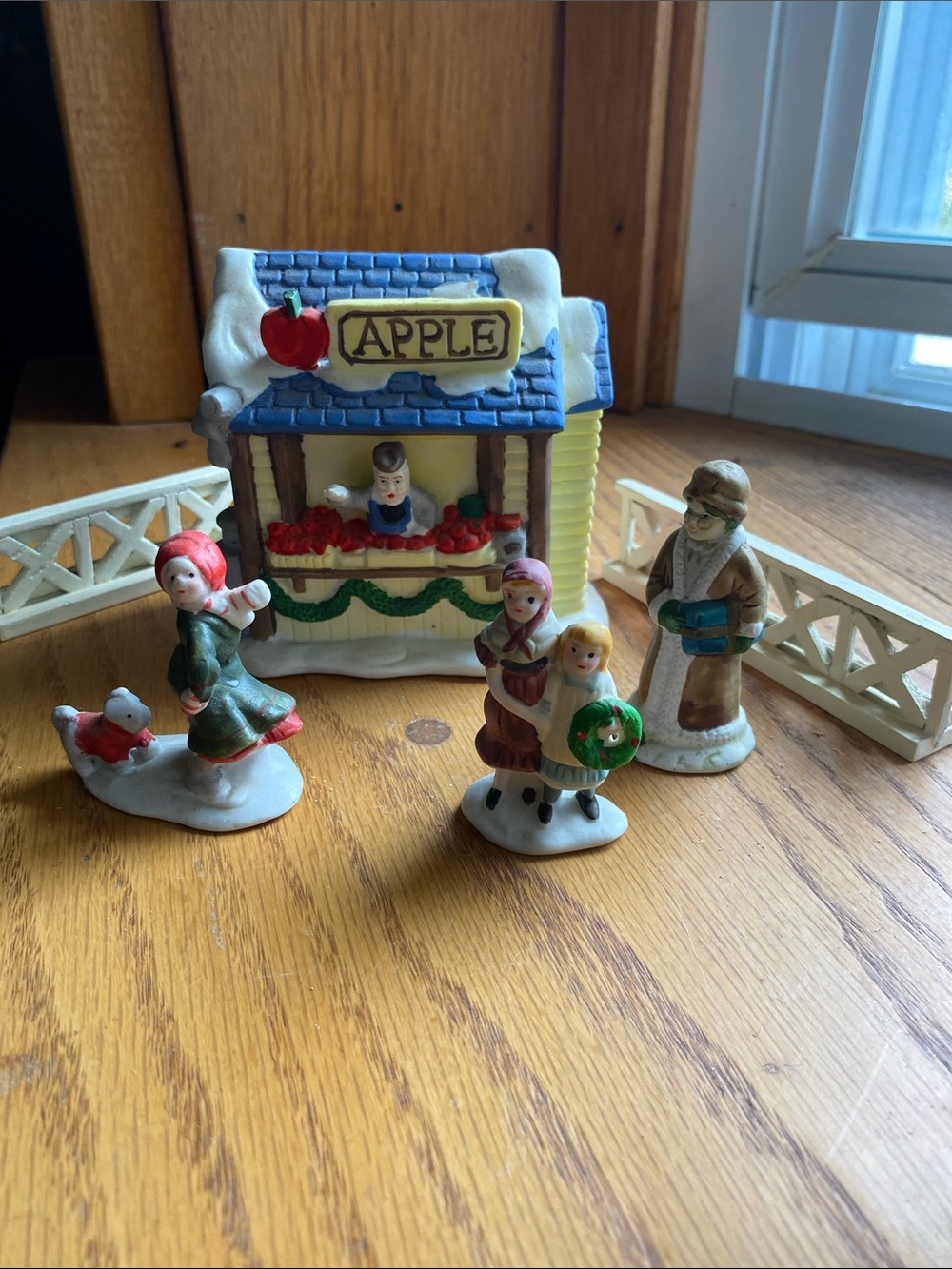 Miniature Ceramic Apple Stand With Figurines - Blue, Red, Green